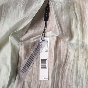 Silk and Cotton Elie Tahari women’s blouse.